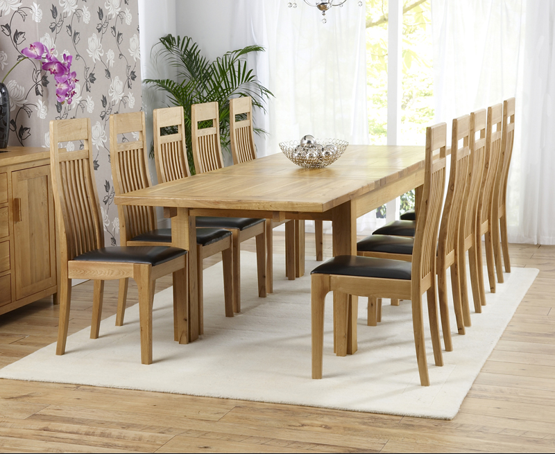 Rochester Oak Extending Table plus 8 Oak and Leather Chairs - Click Image to Close